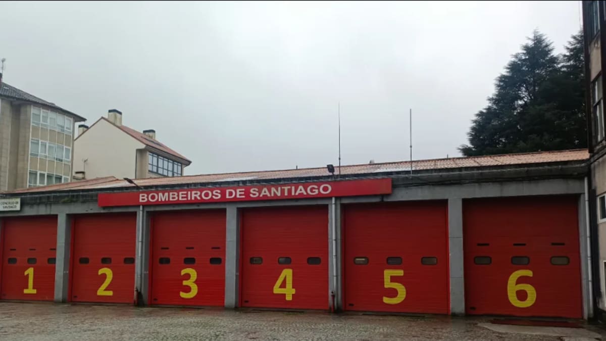 Una nueva RPT en 6 meses y el 20% más por horas extra: la propuesta de Raxoi para policía y bomberos