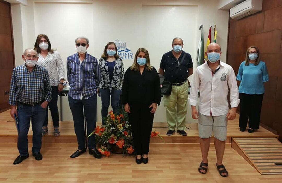 Representantes de peñas flamencas de Linares en la última reunión con la concejal de cultura, Ángeles Isac.