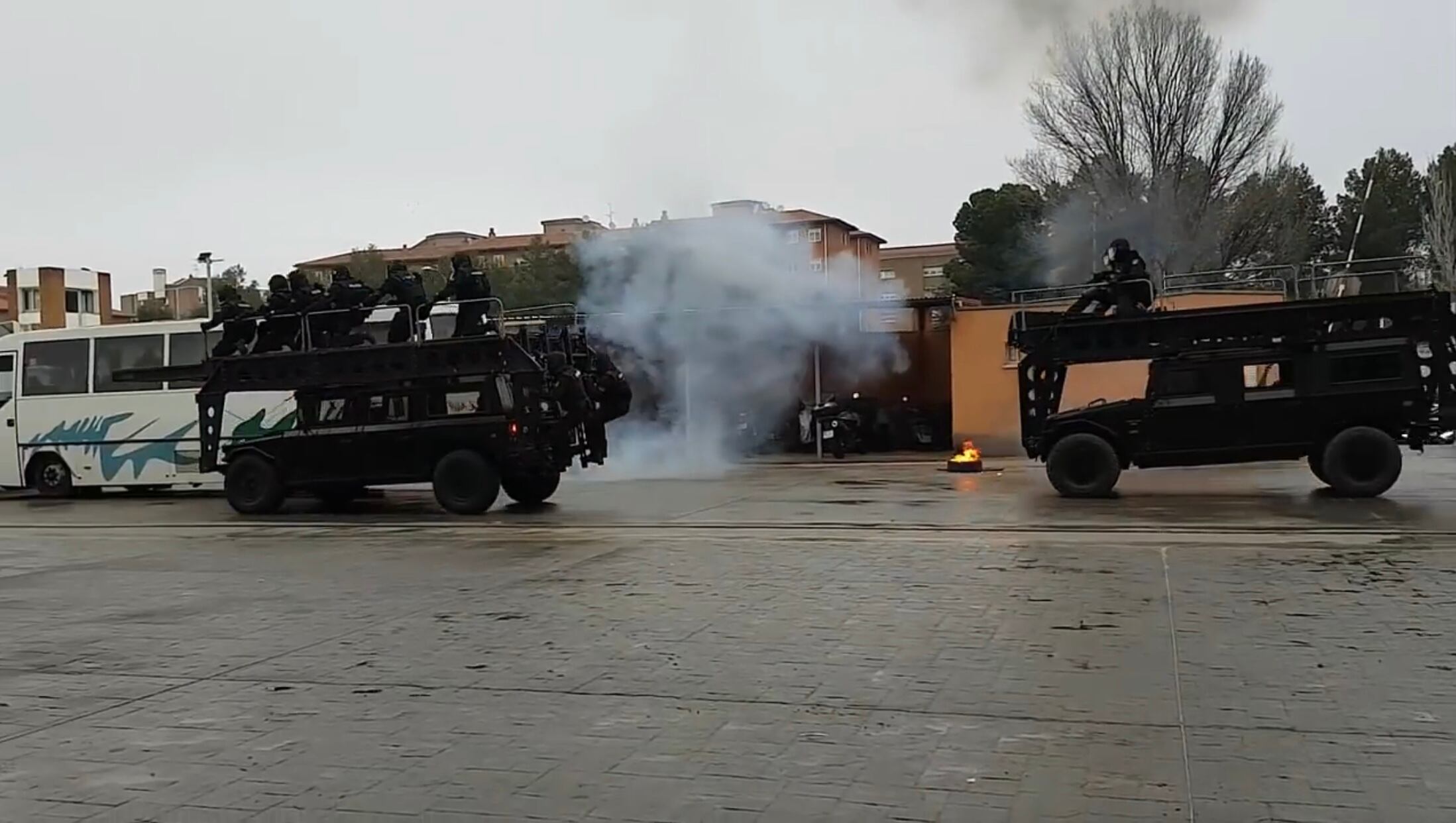 Exhibición del GEO en el cuartel de Guadalajara