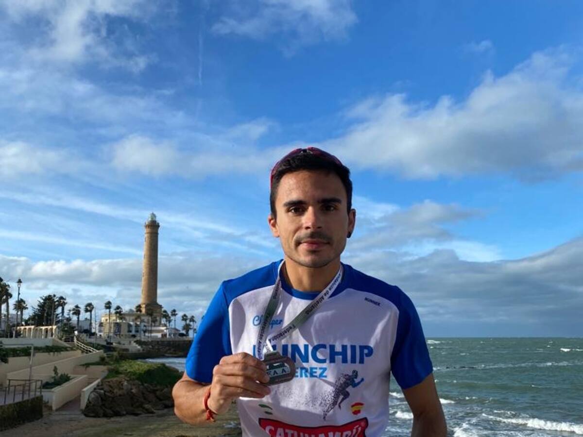 Sergio Mena, del club de Atletismo 'Runchip Jerez Catunambú', campeón de Andalucía de Cros