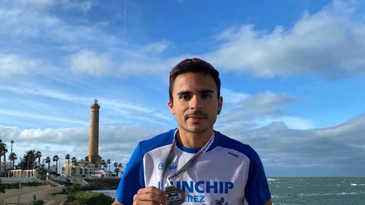 Joaquín Lara es director técnico del club de Atletismo 'Runchip Jerez Catunambú'