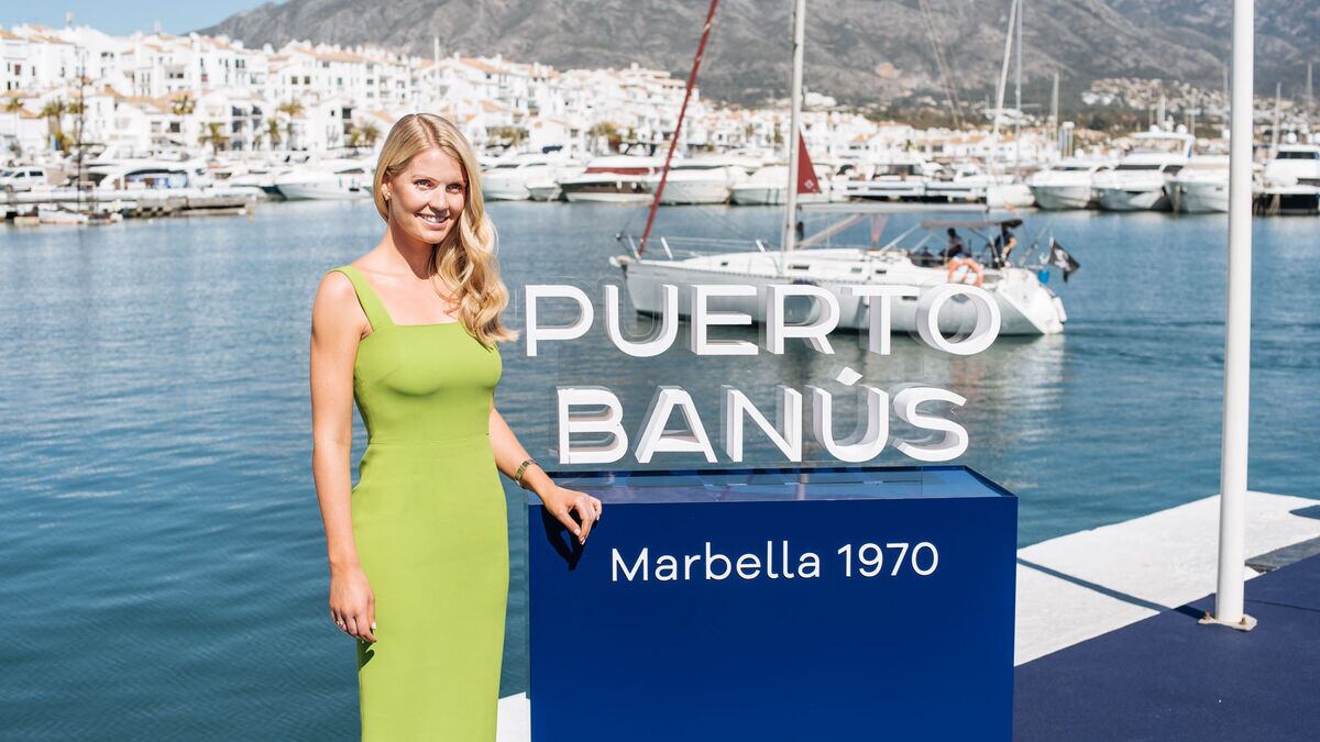 Una sobrina de lady Di, Kitty Spencer, imagen de Puerto Banús en verano