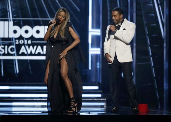 Hosts Ciara y Ludacris, anfitriones de la ceremonia de entrega de premios.