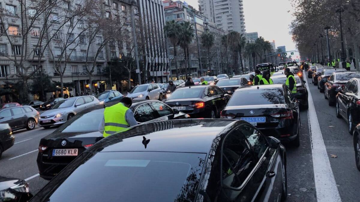 Els VTC mantenen la seva protesta