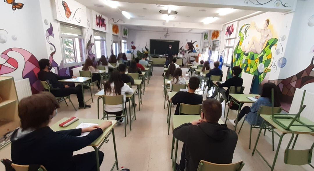 Hoy ha sido la jornada de acogida en el IES Doña Berenguela de Castilla donde las clases comenzarán este miércoles