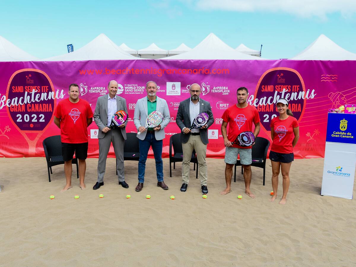 La arena de Las Canteras se engalana para el mejor tenis playa del mundo