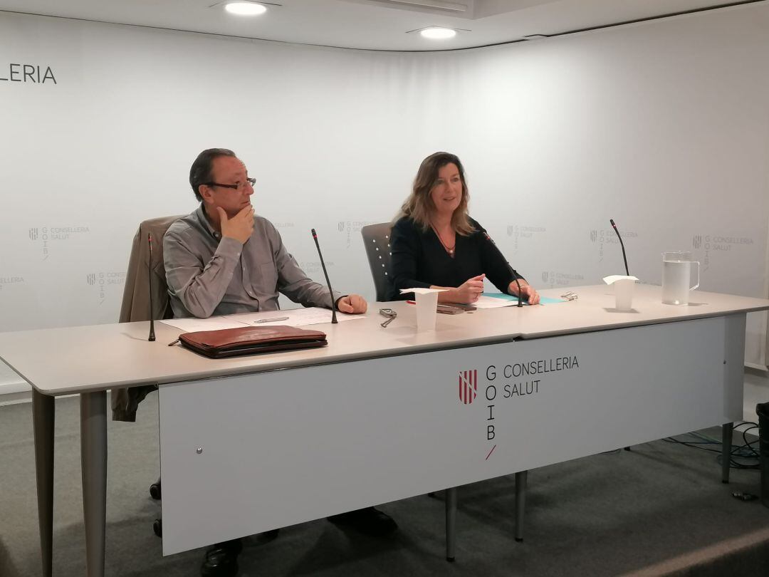 Francesc Albertí, portavoz del comité de alerta de coronavirus y Patricia Gómez, consellera de Salut