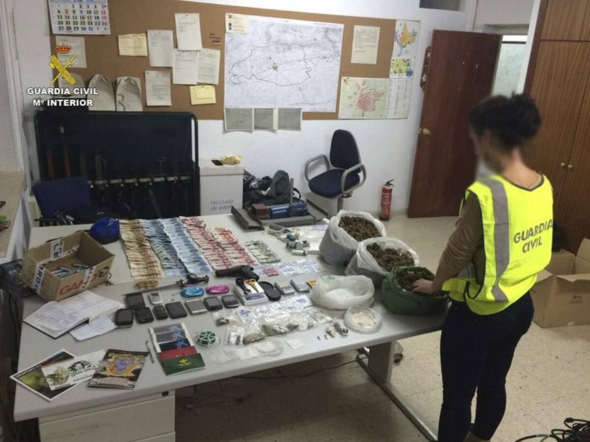 Menos detenidos y más aprehensiones de droga en Euskadi en 2013