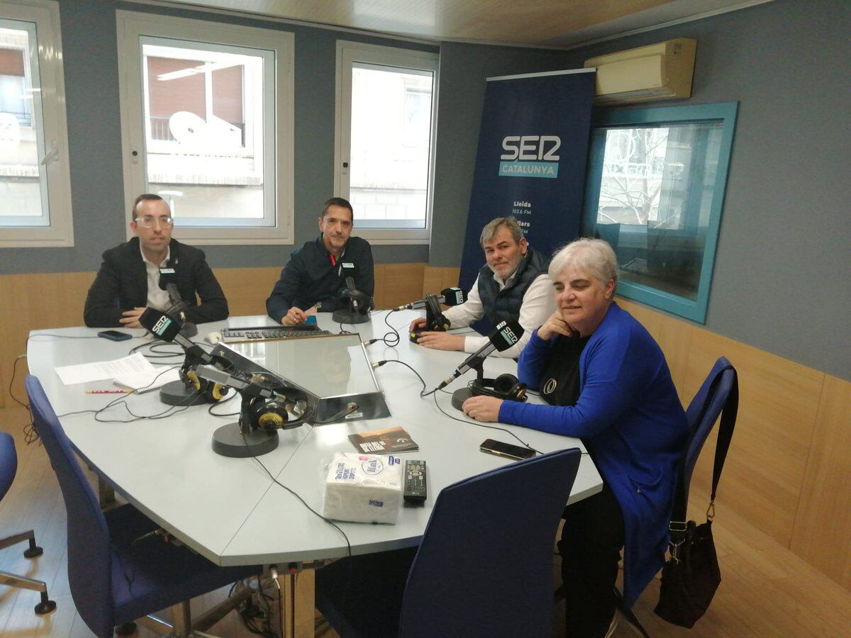 Xavi Palau,  Juanjo Falcó, David Melé i Carme Valls, a la tertúlia d&#039;aquest dilluns a Ràdio Lleida.