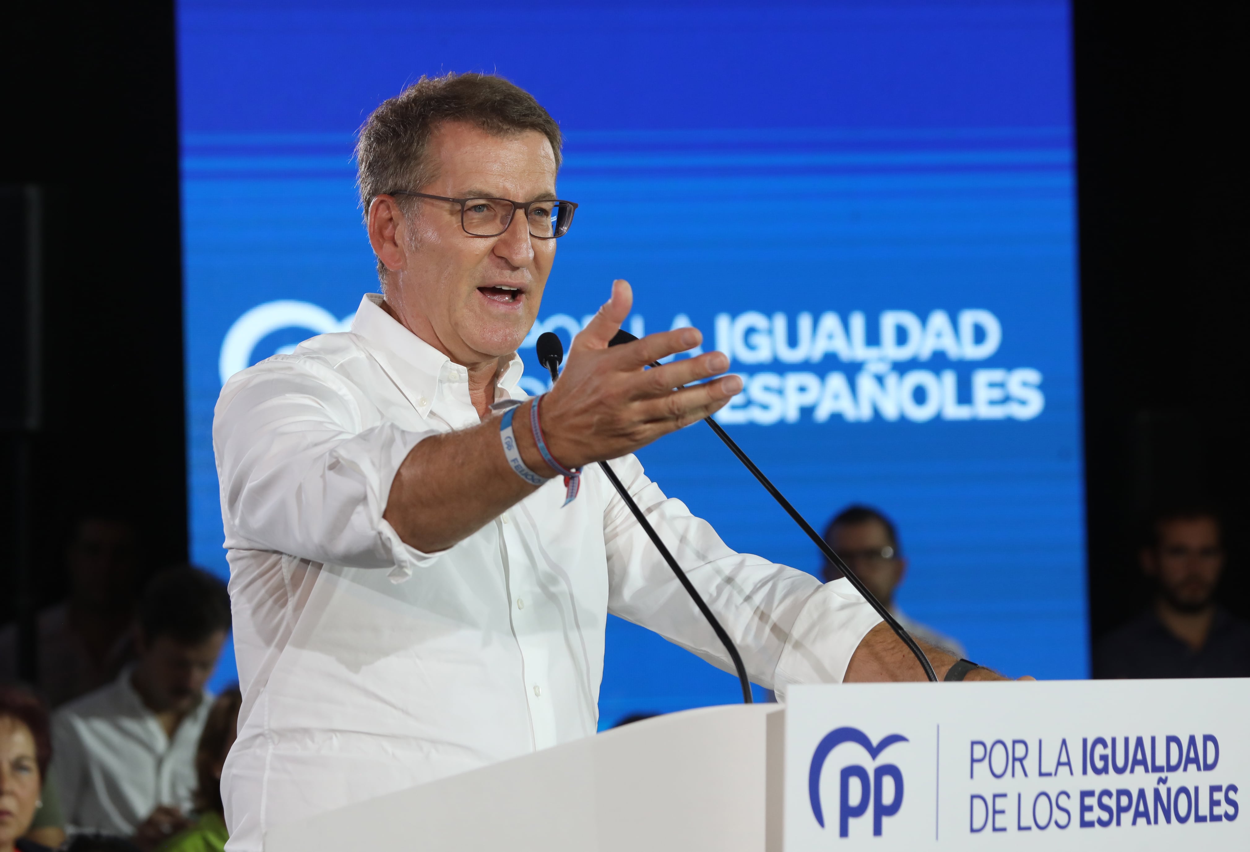 El presidente del PP, Alberto Núñez Feijoo contará con el apoyo de Coalición Canaria para su investidura.