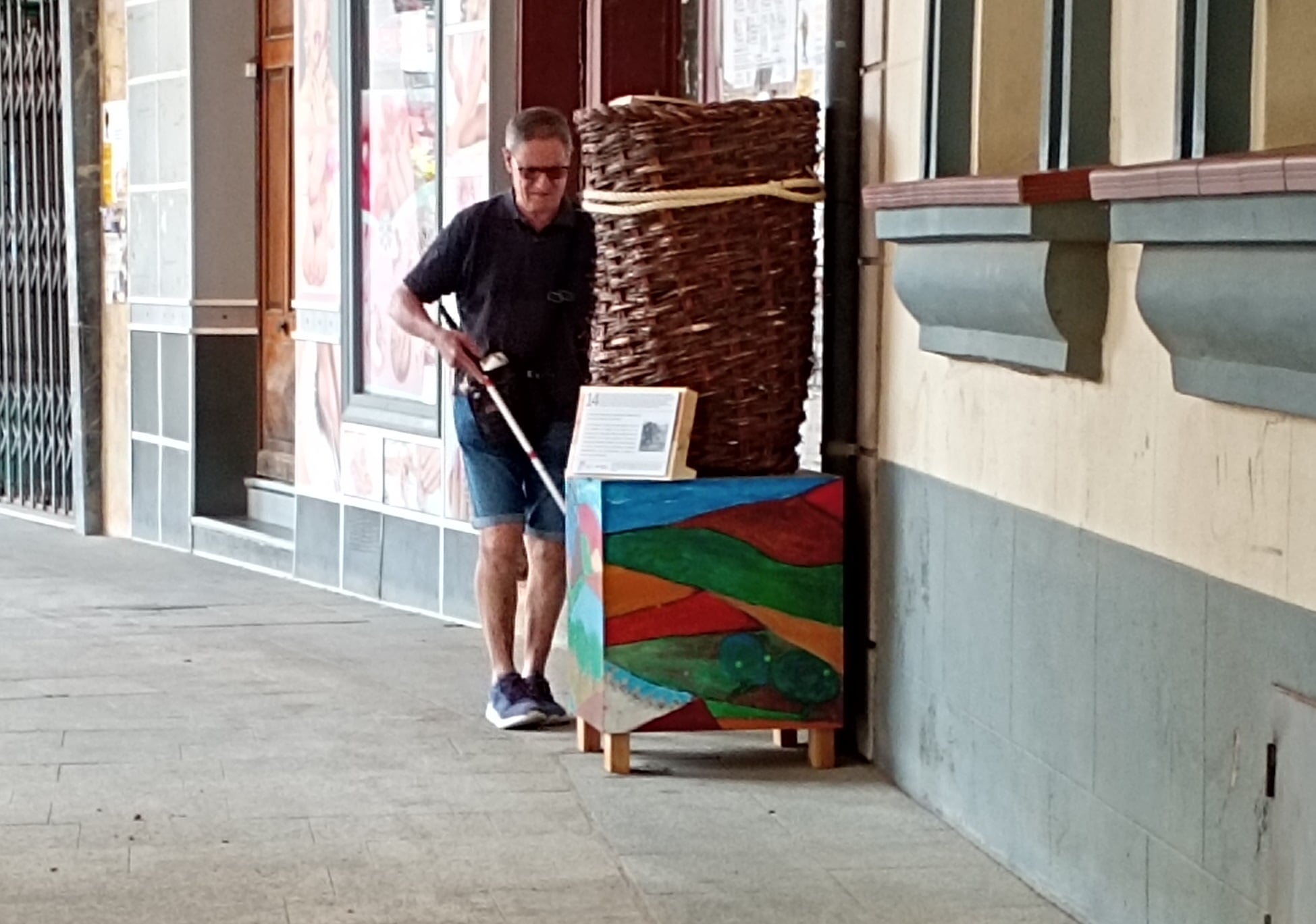 Disfar también cree que la ubicación de los cestos es muy desafortunada