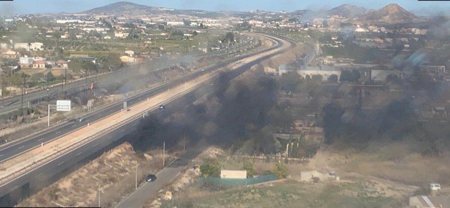 Incendio entre Beniajan y Torreagüera