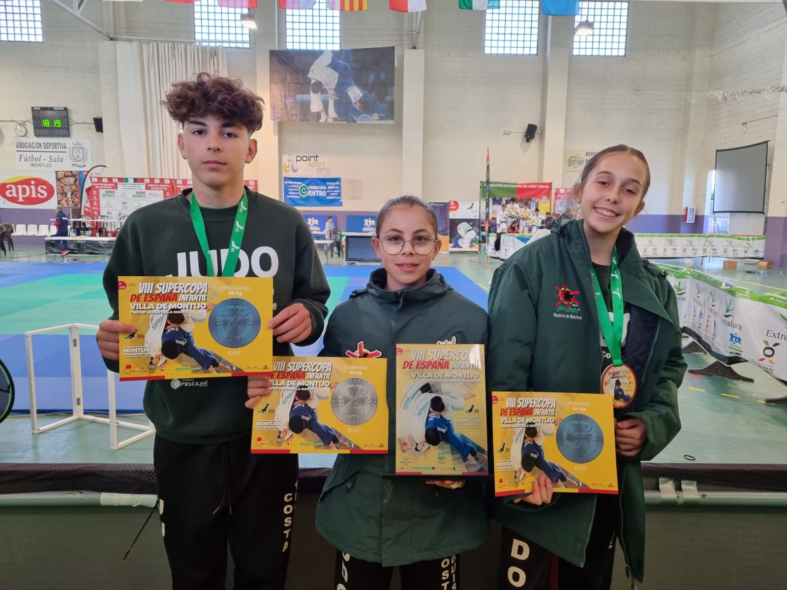 Integrantes lanzaroteños de la selección canaria de Judo.