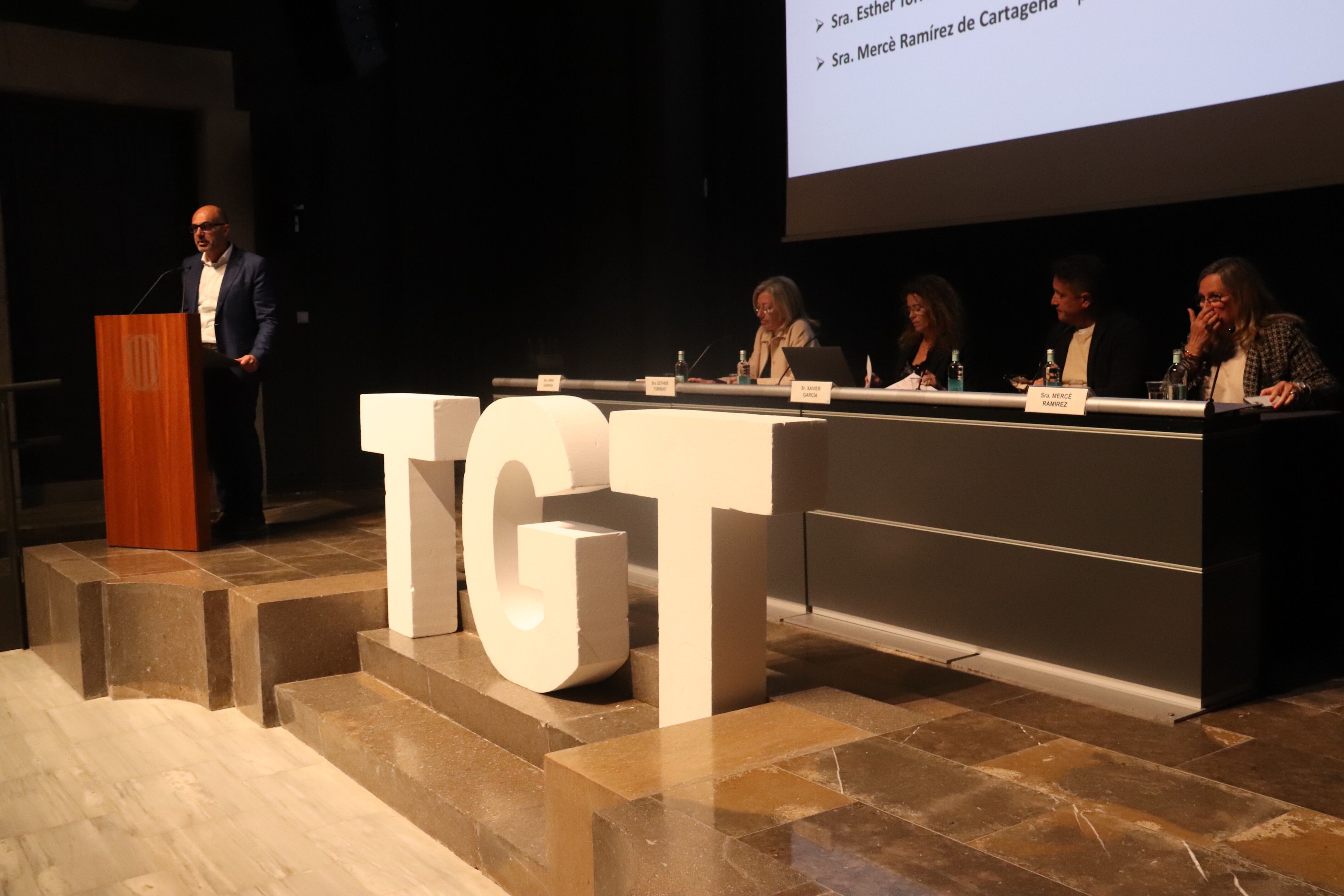 El president de la TGT, Jordi Martí, amb diversos empresaris el sector turístic