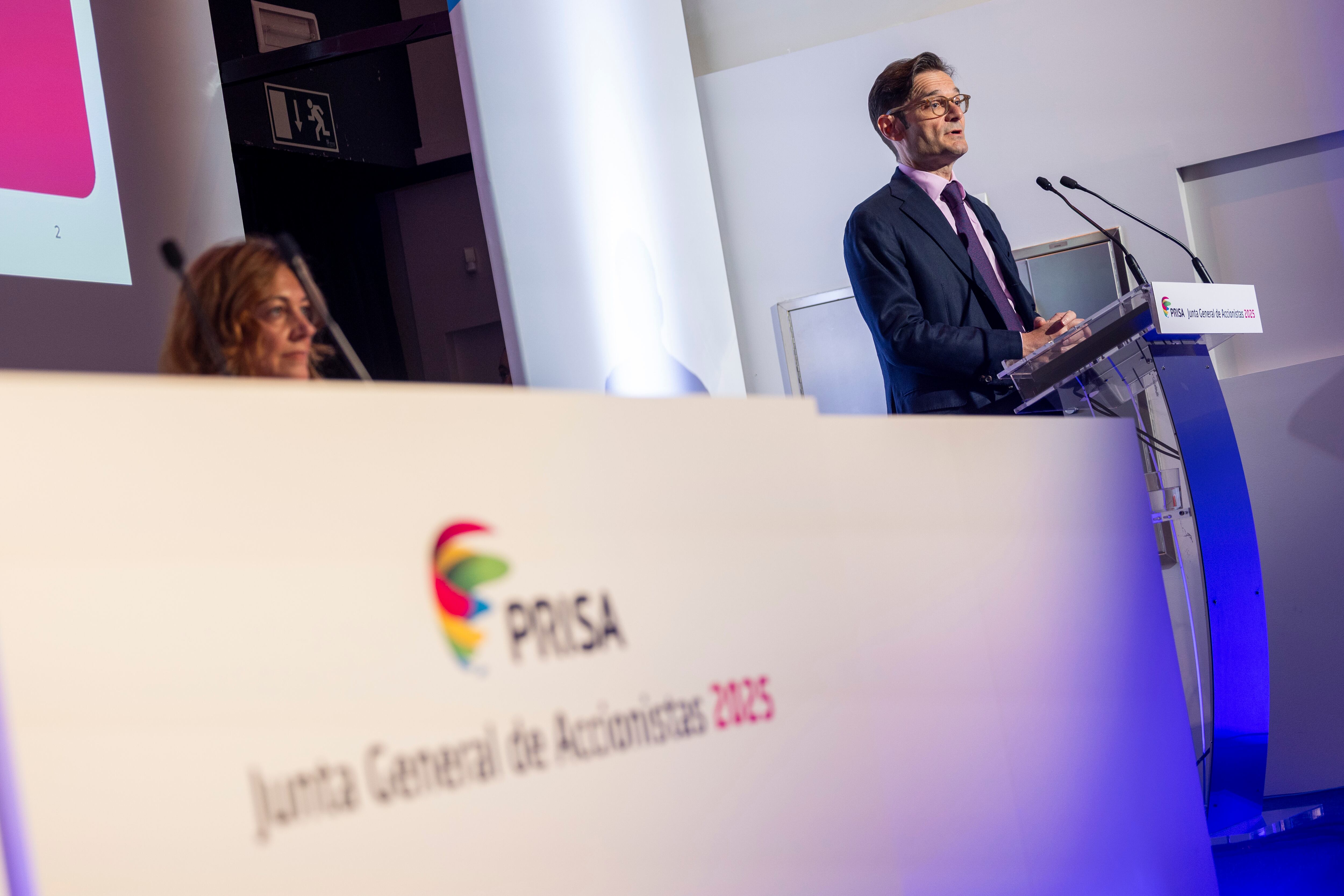 DVD1266. 14/05/25. Madrid, sala de encuentros de PRISA. Junta de Accionistas 2025 del Grupo de Prisa. En la imagen, intrevención de Joseph Oughourlian (Presidente del Consejo de Administración del Grupo PRISA) © Claudio Álvarez / El País