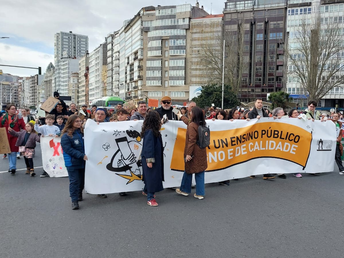 Las ANPAS de A Coruña, a la espera de respuesta de la Xunta tras la contundente manifestación