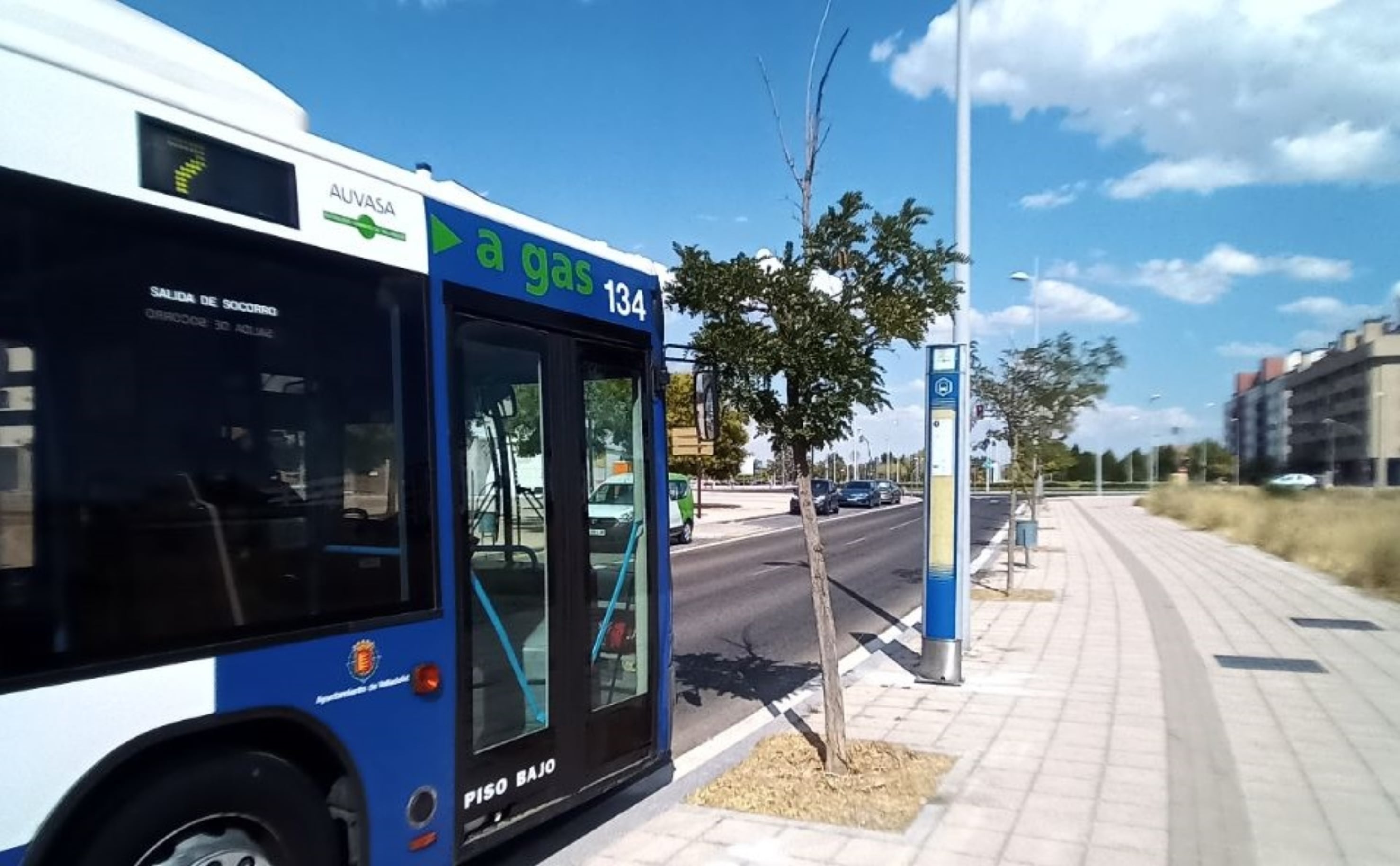 Paradas en la calle Andrómeda | AUVASA