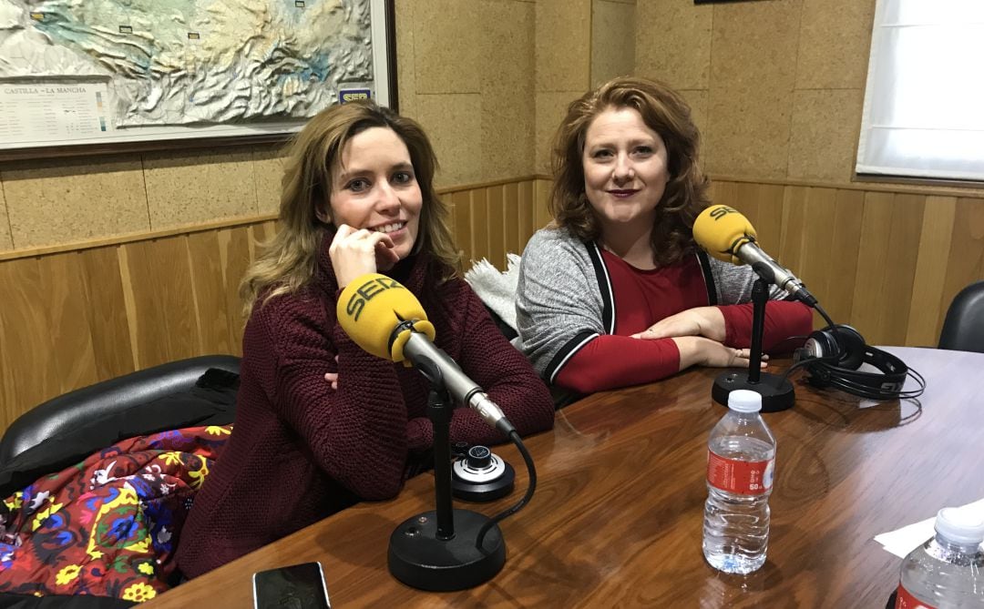 Tania Lafuente y María José Bermejo en el estudio central de SER Cuenca.