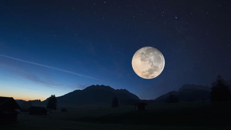 El día que el diario The Sun encontró vida en la Luna