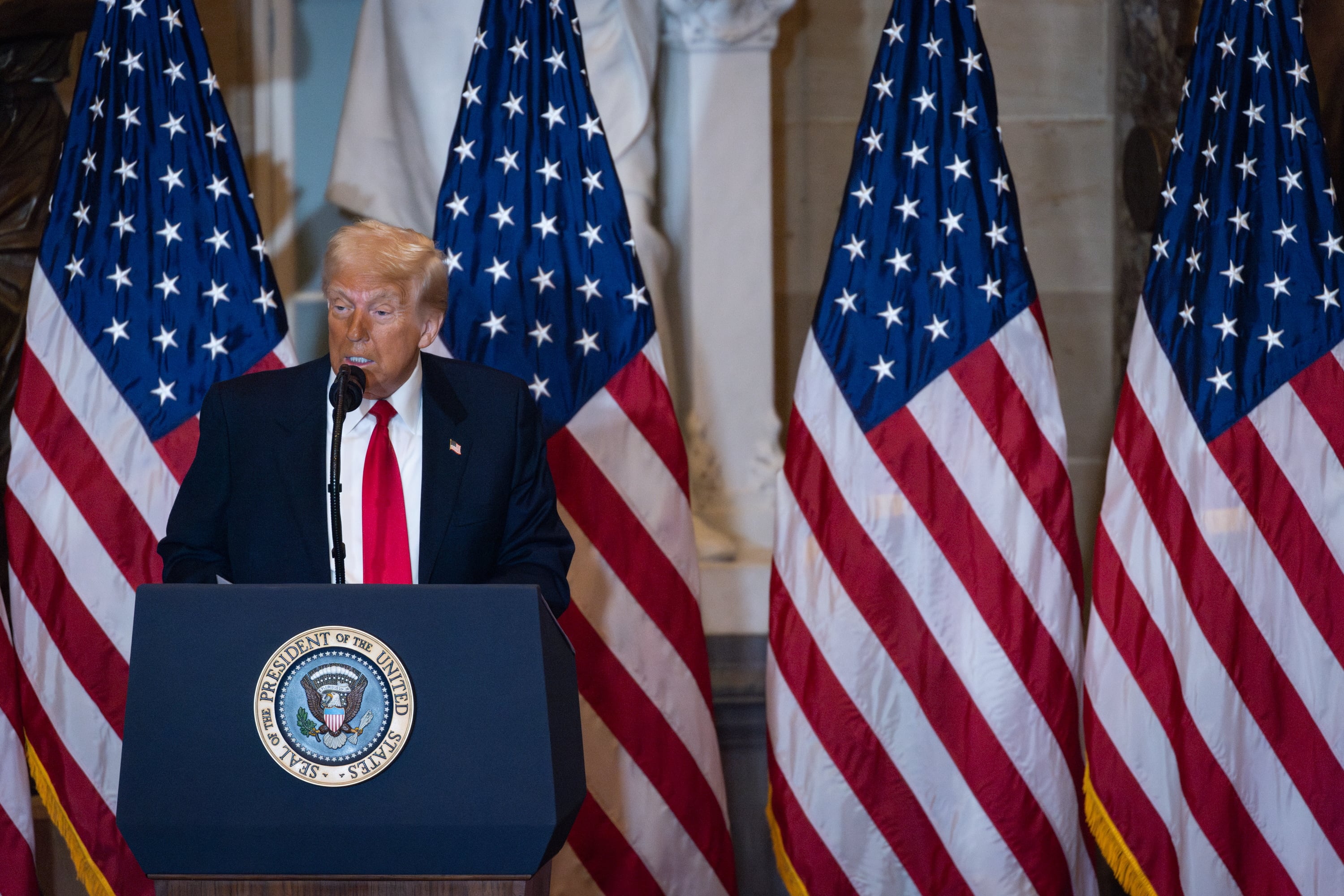 El presidente de Estados Unidos, Donald Trump, atiende el &#039;National Prayer Breakfast&#039; en Washington este jueves. EFE/EPA/MAANSI SRIVASTAVA