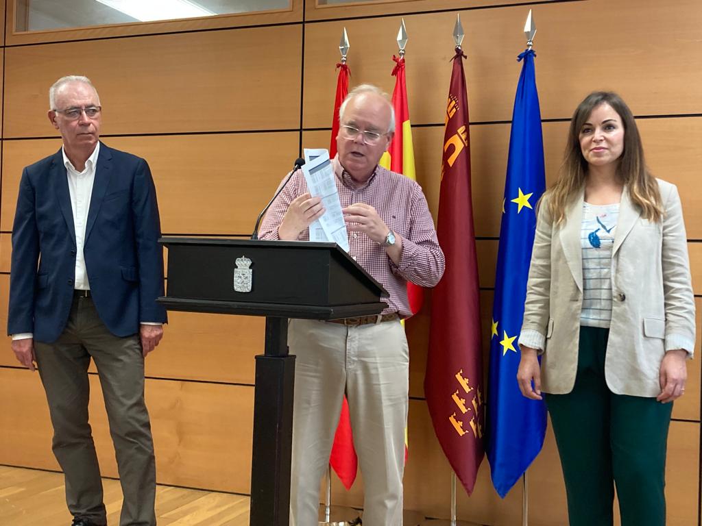 Concejales del PP comparecen ante la prensa