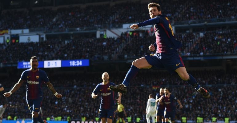 Leo Messi celebra un gol en el Santiago Bernabéu