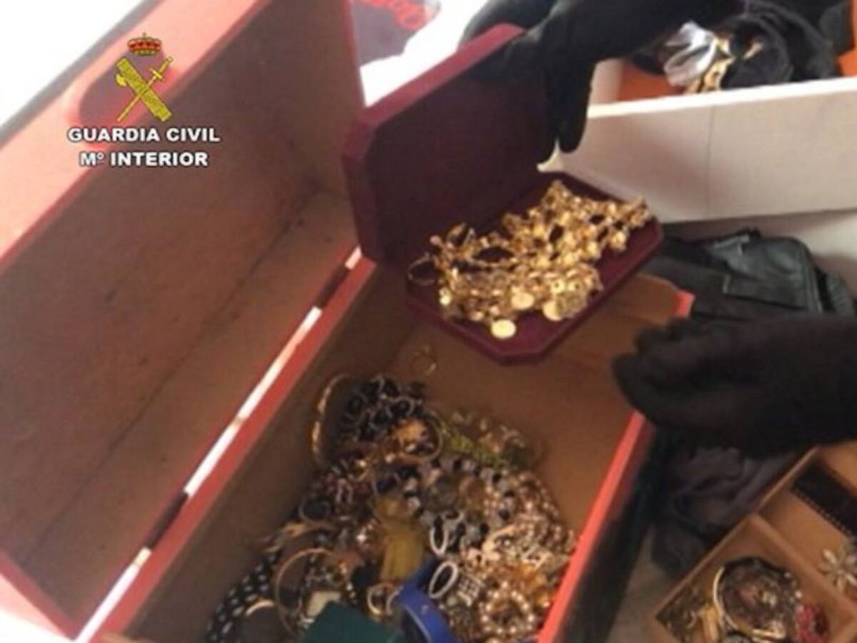 Desmantelada una organización dedicada a robos en viviendas de personas mayores