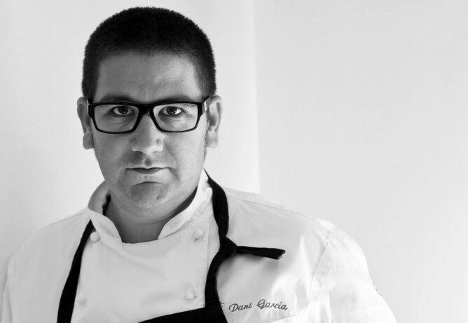 El chef malagueño ha anunciado que el 'dos estrellas' Calima está a punto de convertirse en Dani García Restaurante, un nuevo establecimiento alojado en el Hotel Puente Romano de Marbella.