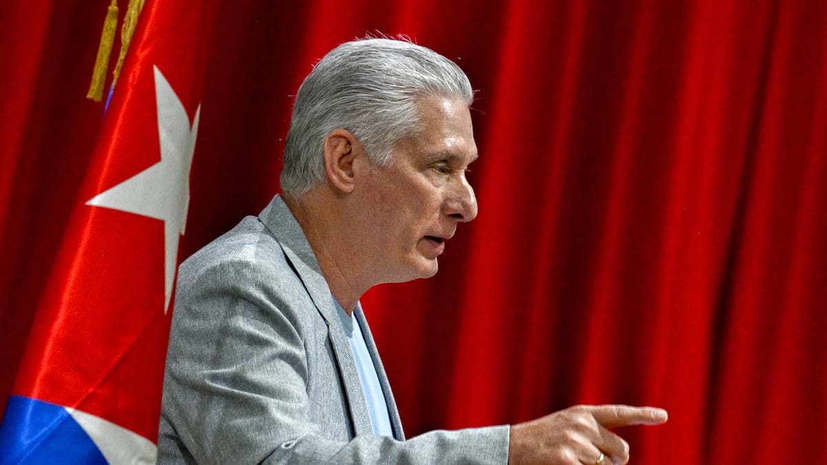 Cubanos en Bilbao piden ayuda para enviar paneles solares a la isla