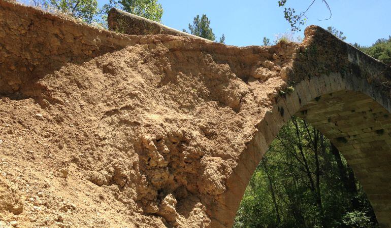 El puente de El Chantre tras el derrumbe parcial de 2013