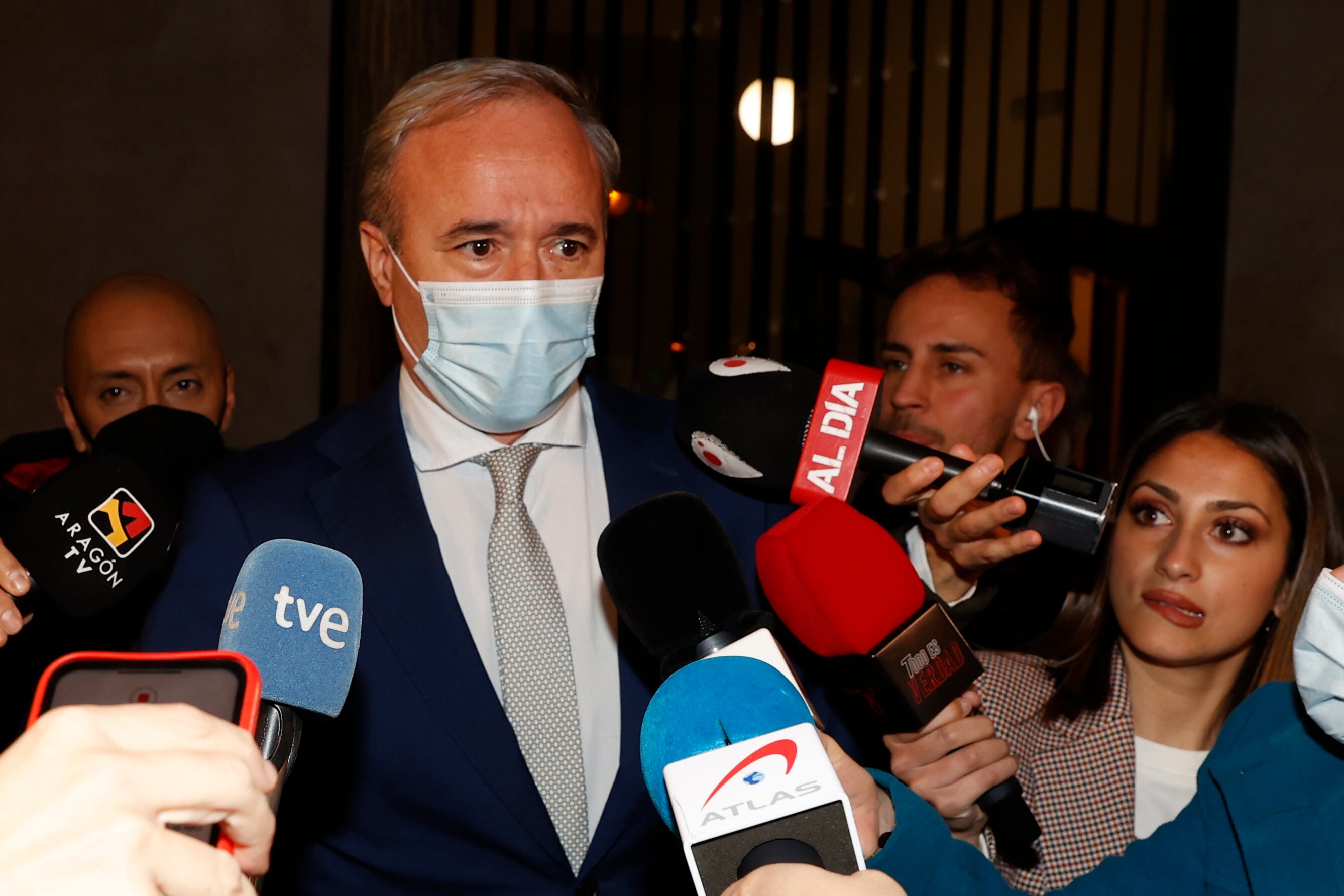 MADRID, 23/02/2022.- El presidente regional del Partido Popular de Aragón, Jorge Azcón, a su llegada a la reunión con el presidente del PP Pablo Casado y el resto de los barones del partido, este miércoles en la sede de Génova 13 en Madrid.- EFE/ JJ Guillén
