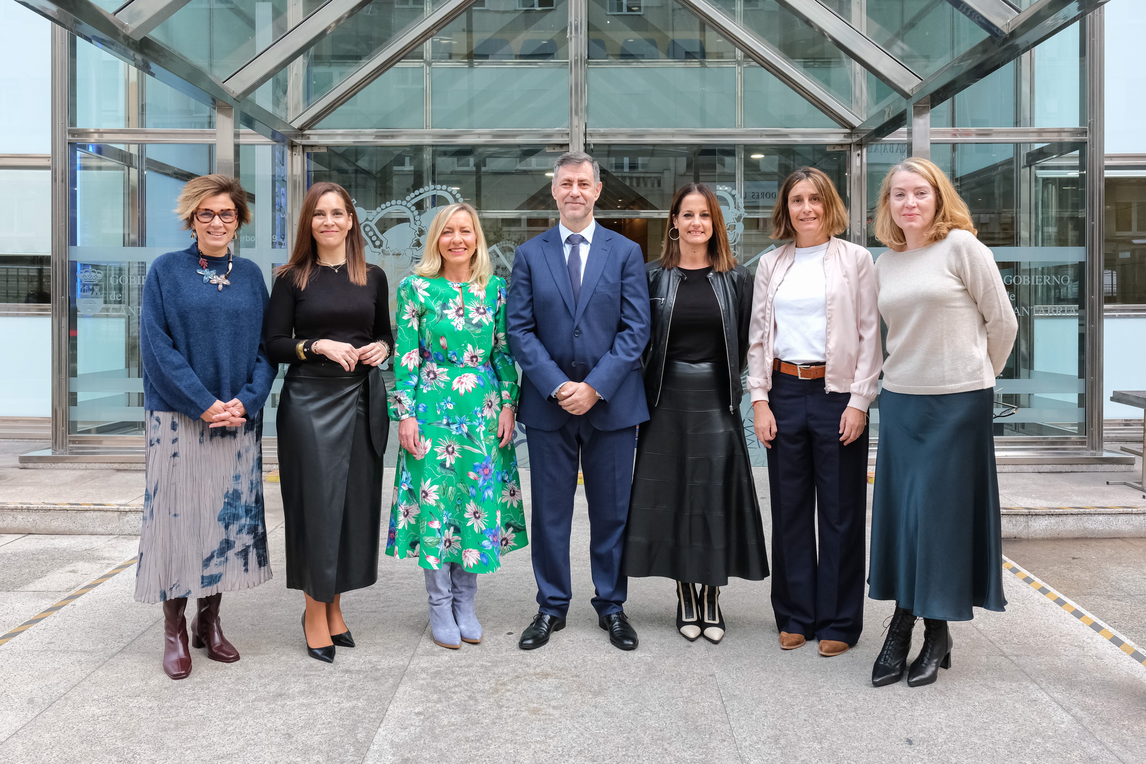 10:00 horas. Sala de prensa del Gobierno de Cantabria. El consejero de Cultura, Turismo y Deporte, Luis Martínez Abad, presenta en rueda de prensa, los Presupuestos de su Consejería. 10 de noviembre de 2025 © Raúl Lucio