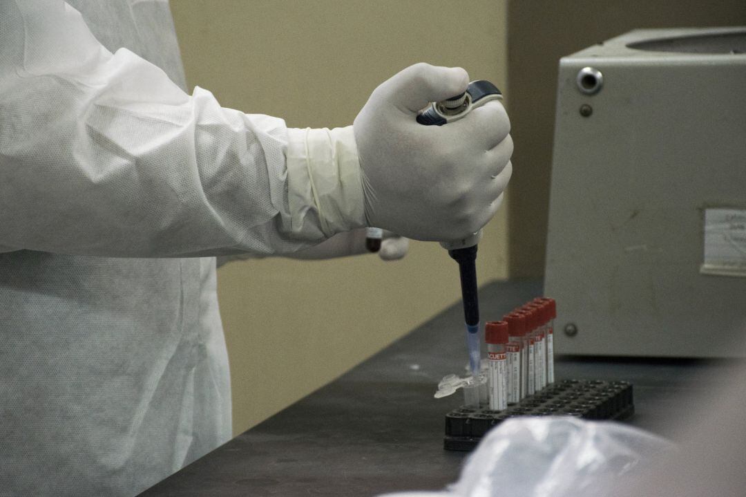 Test del coronavirus y pruebas médicas.