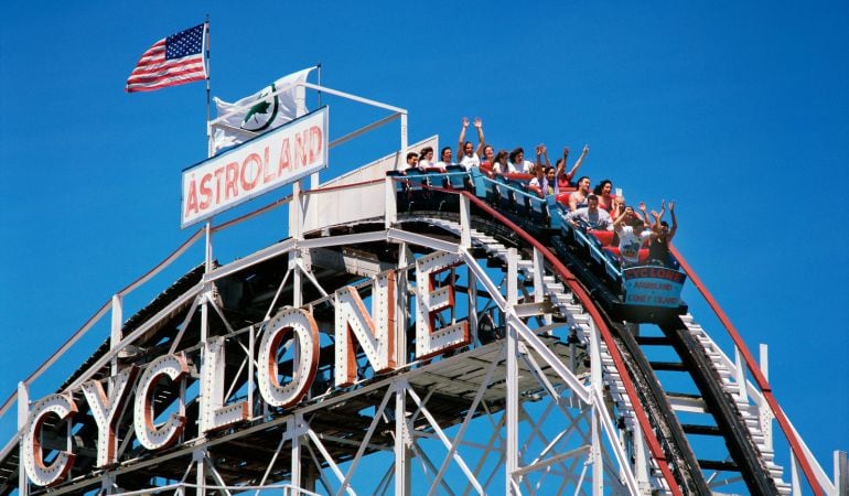 &#039;Cyclone&#039;, la montaña rusa del parque de atracciones de Coney Island (Nueva York).