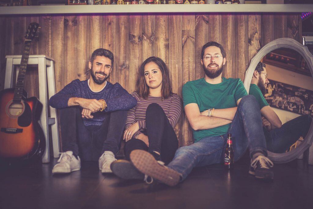 Parte de los integrantes de Sombra Doble