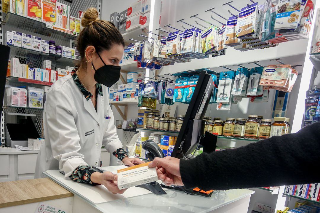 Las farmacias de Asturias se suman así a la medida puesta en marcha en otras comunidades autónomas. 