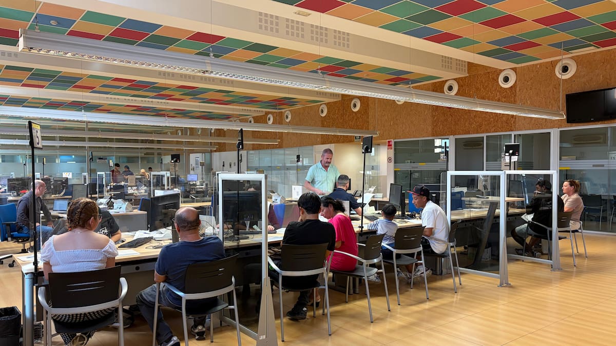 Extranjería tramita 32 solicitudes en la primera tarde de regularización extraordinaria