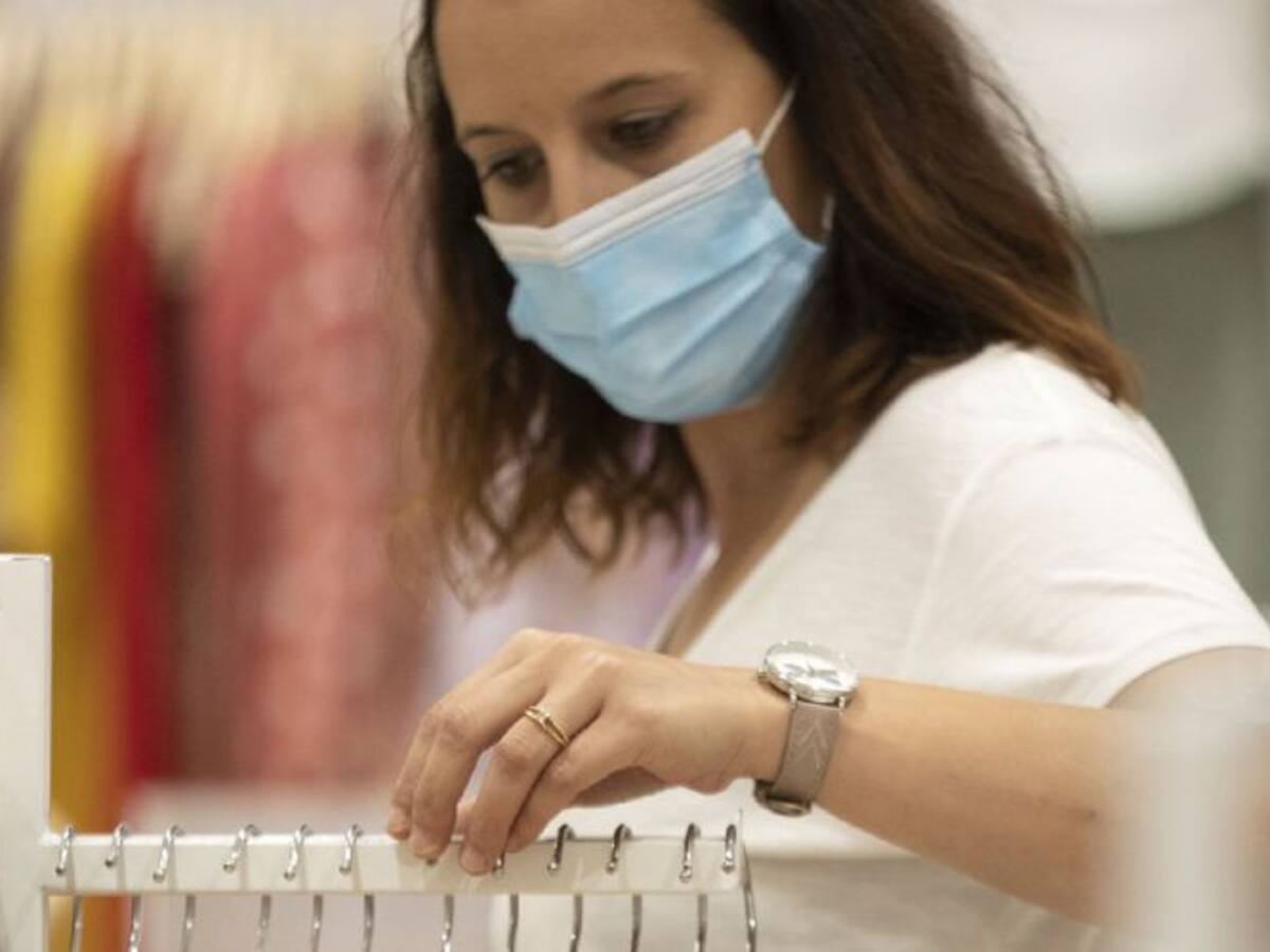 Los positivos por coronavirus vuelven a superar los 700 en una jornada