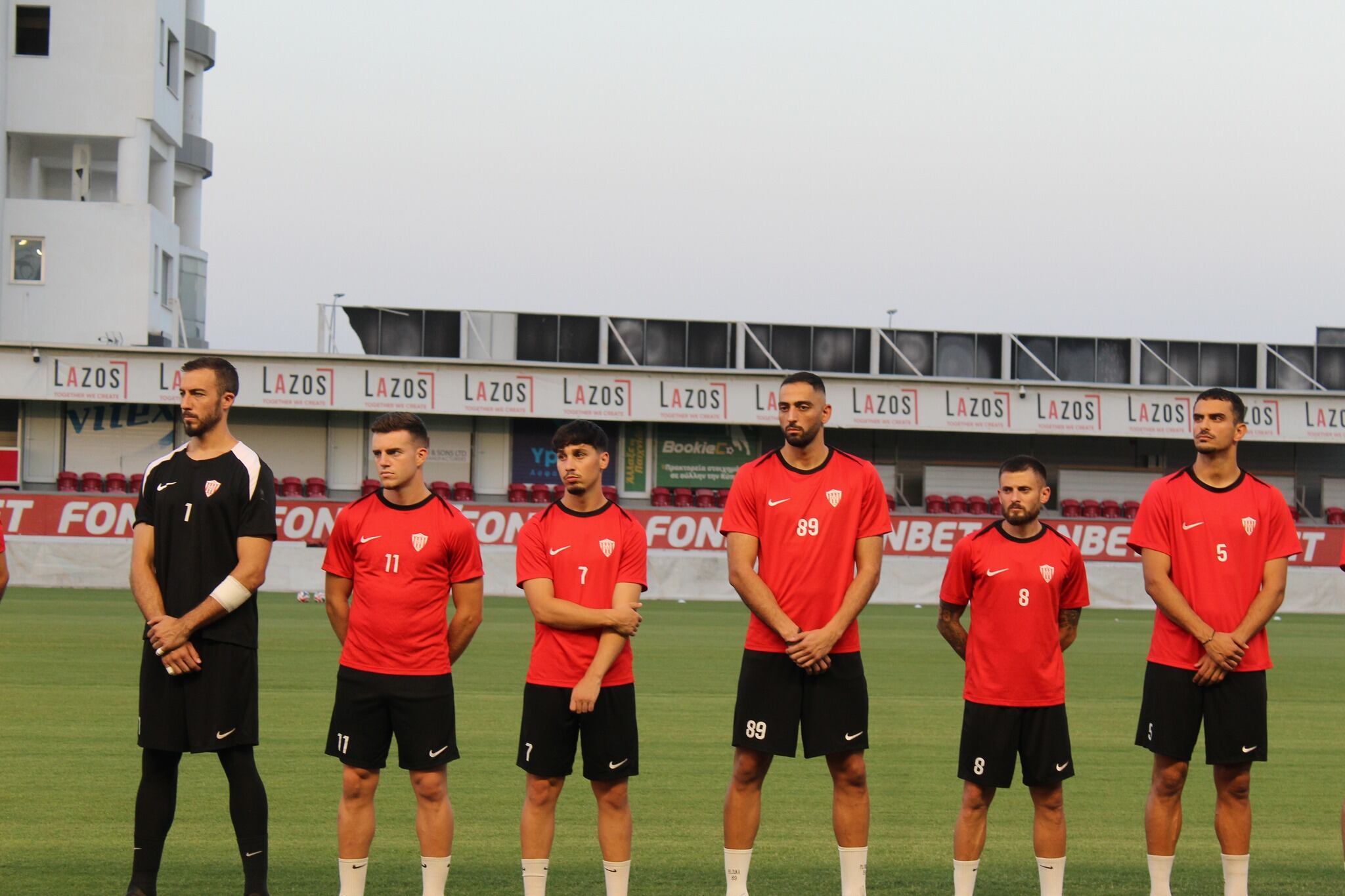 josé Artiles, en la presentación oficial de la plantilla del Nea Salamina