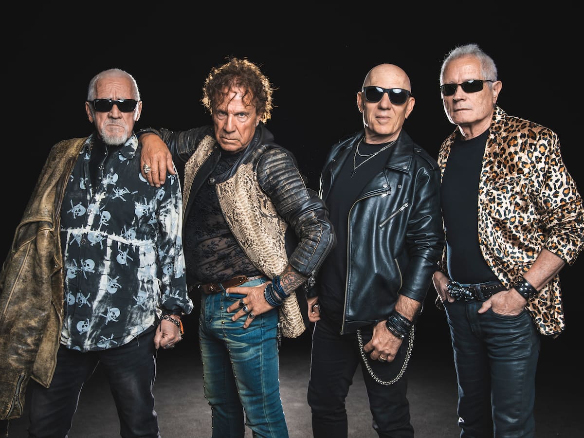 El obús va a estallar en León (y el Barón lo sobrevuela)