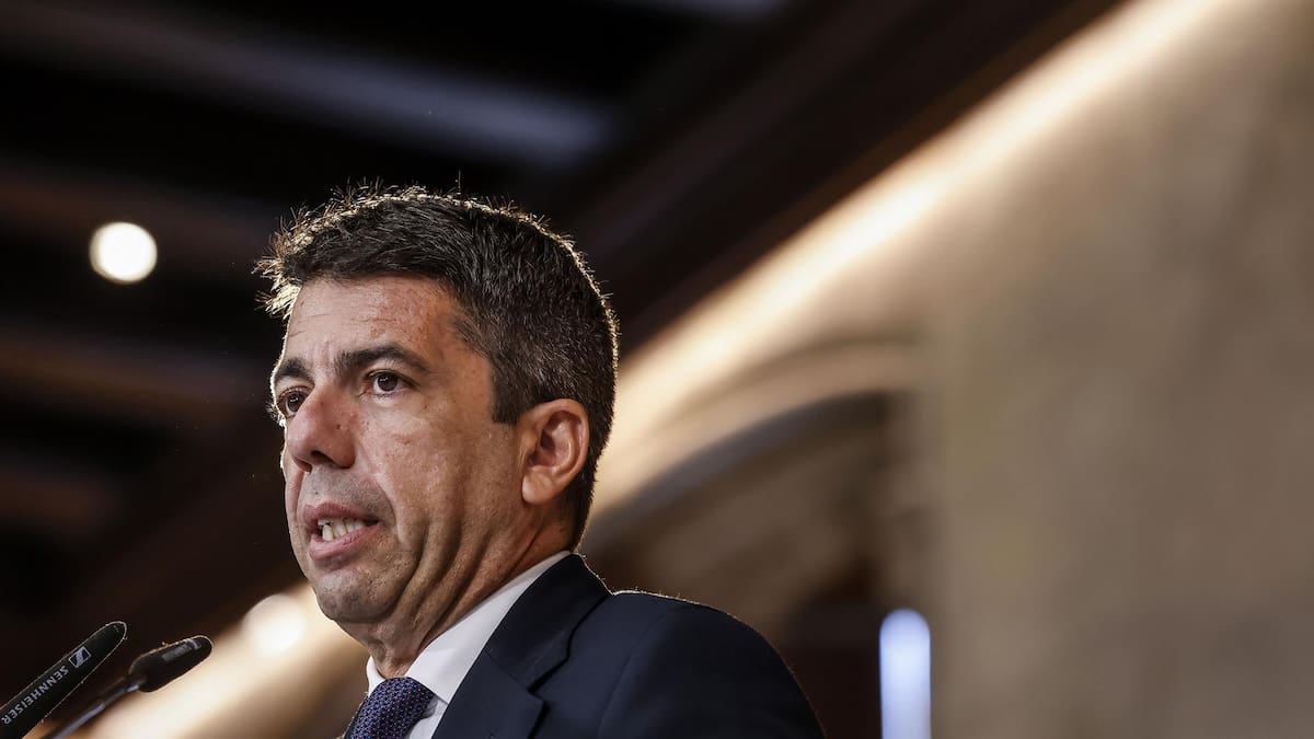 Mazón afronta "con total normalidad" la cena del expresident Camps en Alicante el próximo viernes