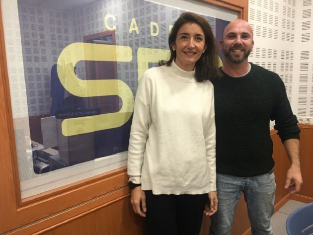 Rocío Guerra y el fotógrafo Manu Gálvez. Impulso digital. Hoy por Hoy Córdoba