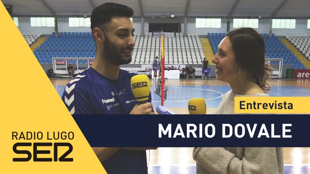 Mario Dovale y Sara Meijide en un fotograma de la entrevista para Radio Lugo