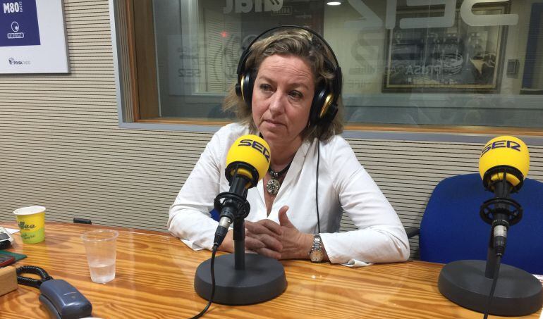 Ana Oramas, diputada de Coalición Canaria en el Congreso, en una entrevista en Radio Club Tenerife - Cadena SER