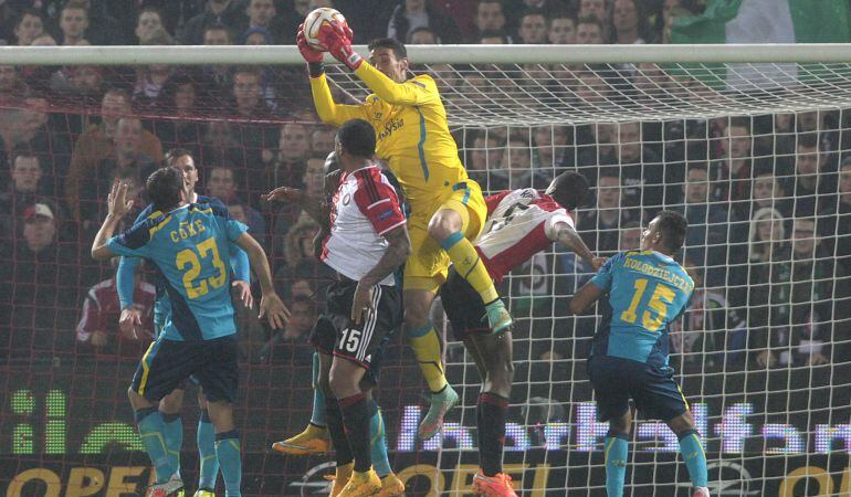 27/11/14  PARTIDO EUROPA LEAGUE 
 FEYENOORD - SEVILLA
 
 SERGIO RICO
 
 