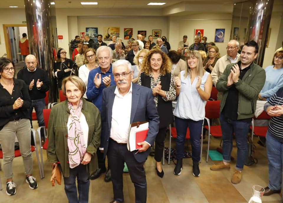 Floro durante un acto de la campaña junto a la ex alcaldesa de Gijón Paz Fernández Felgueroso.