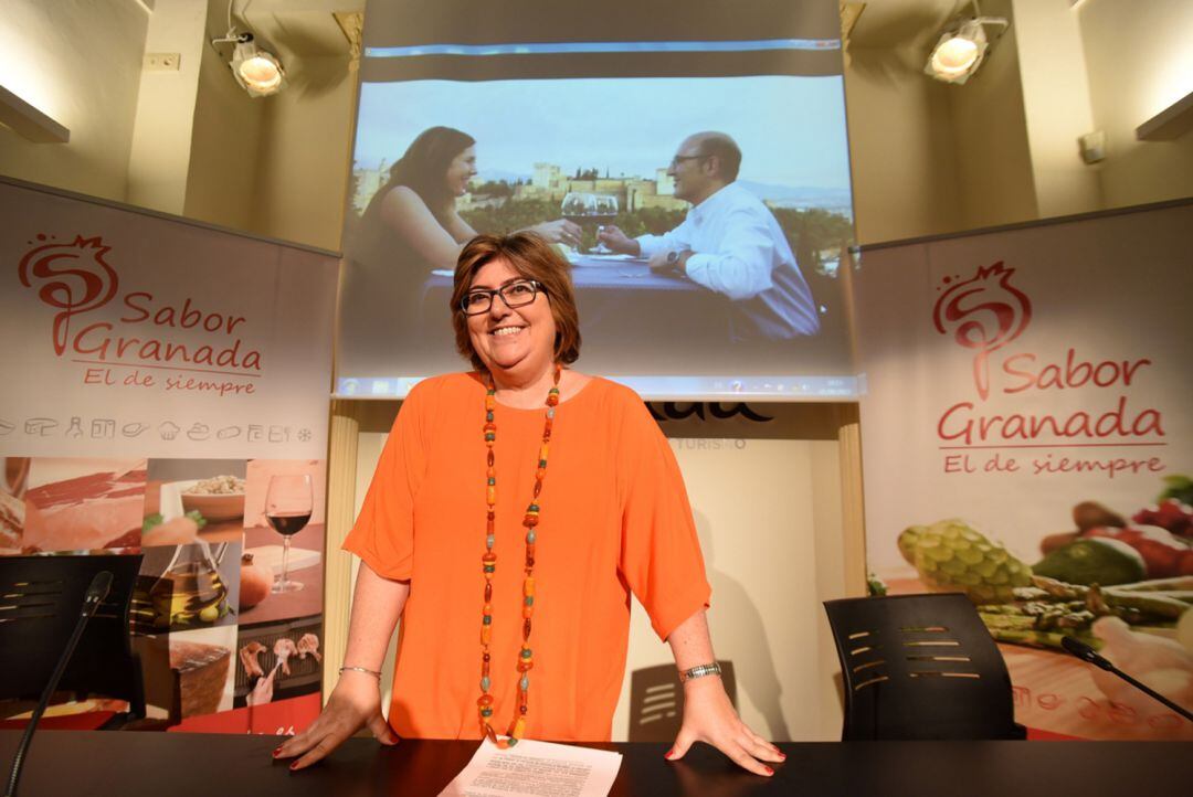 Ana Muñoz, diputada responsable de Sabor Granada, durante un acto promocional de la marca