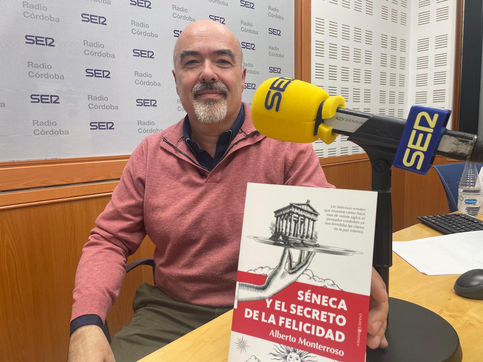 Alberto Monterroso, autor de &quot;Séneca y el secreto de la felicidad&quot;