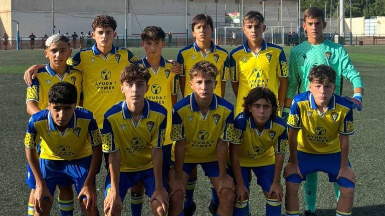 Gesto de deportividad del infantil del Cádiz CF