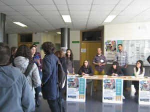 Los alumnos llegan al campus